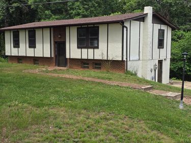 2500 Sunnymeade Road, Rustburg, VA 24588