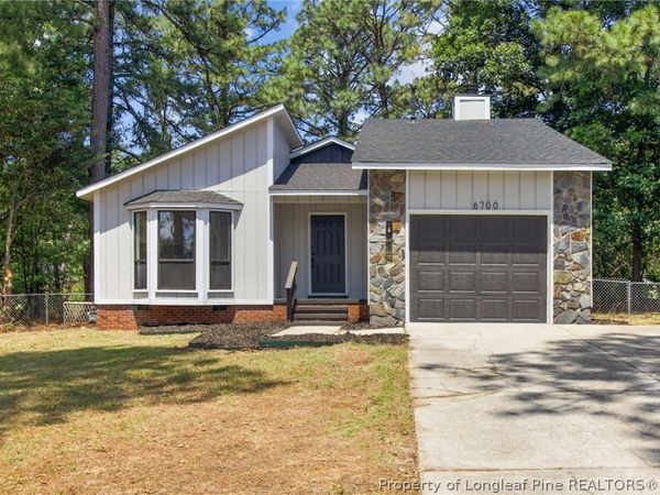 6700 Sandfield Court, Fayetteville, NC 28304