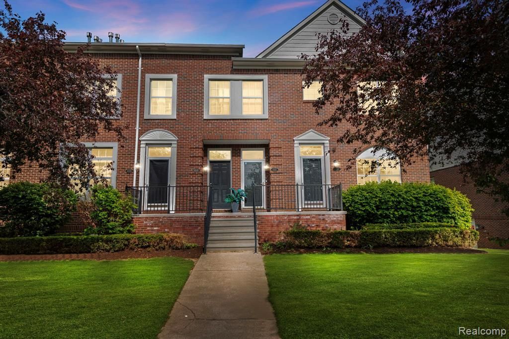 43127 Strand Drive, Sterling Heights, MI 48313 Main Photo