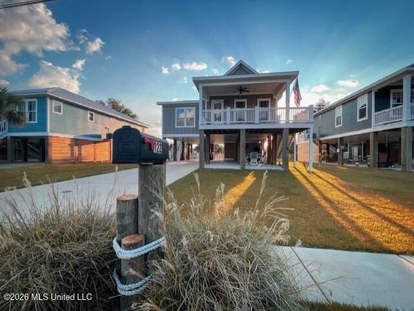 122 Shelter Rock Drive, Long Beach, MS 39560