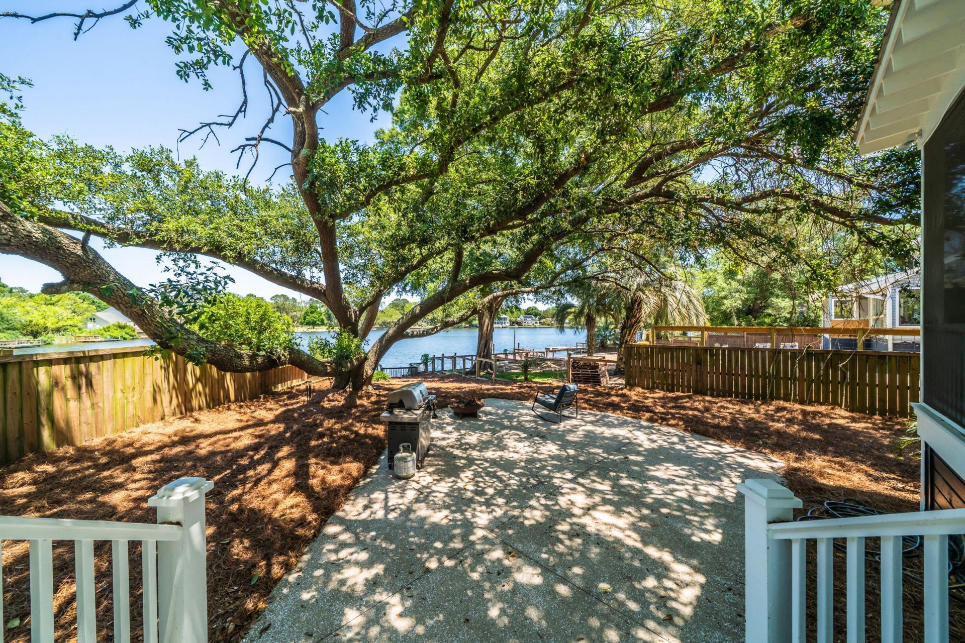 44 Rivers Point Row Photo 22