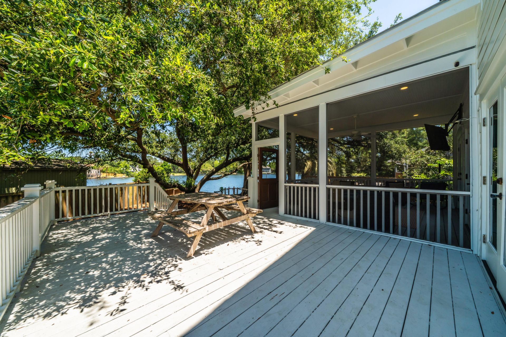 44 Rivers Point Row Photo 41