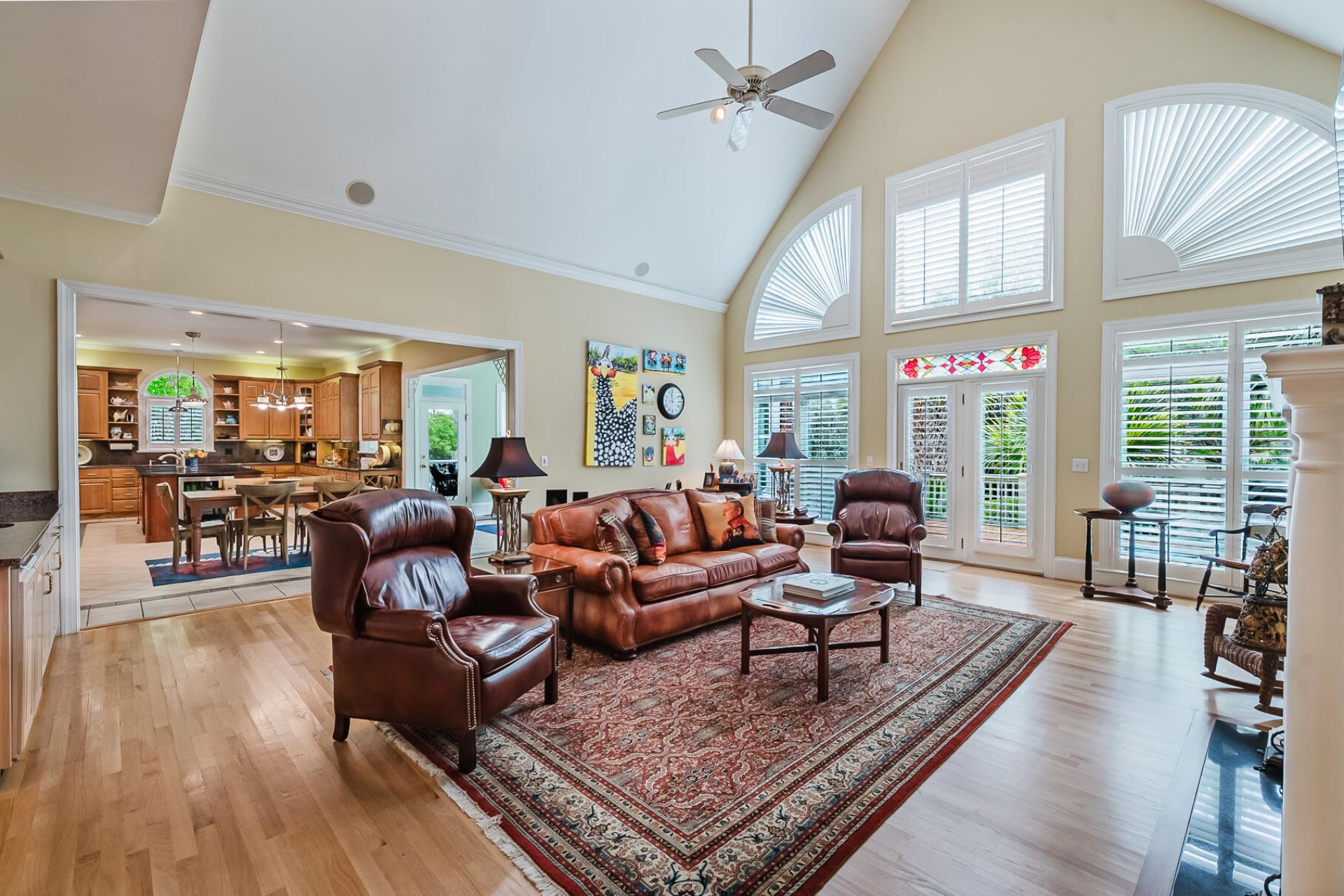 3158 Pignatelli Crescent Photo 16