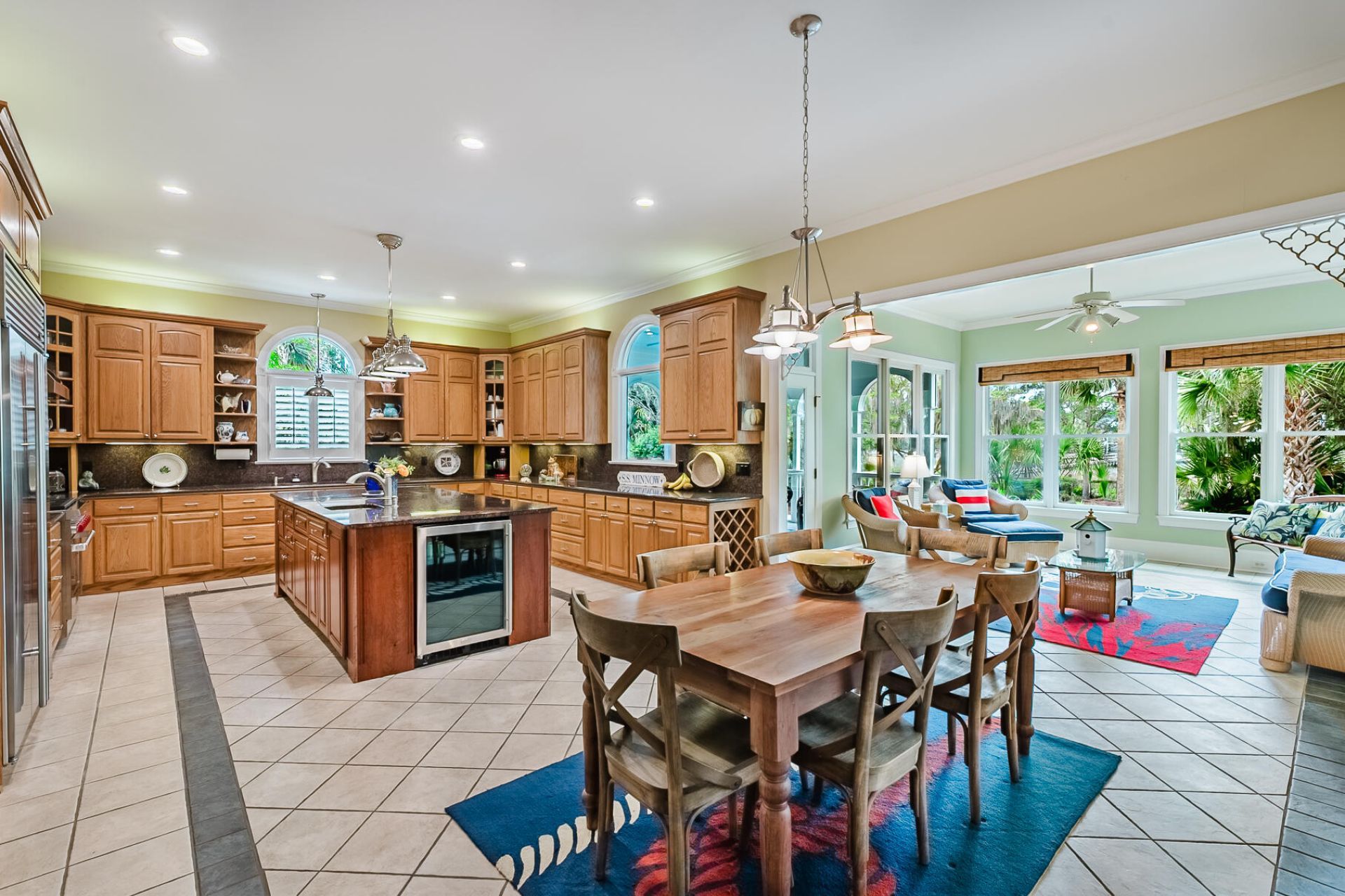 3158 Pignatelli Crescent Photo 18