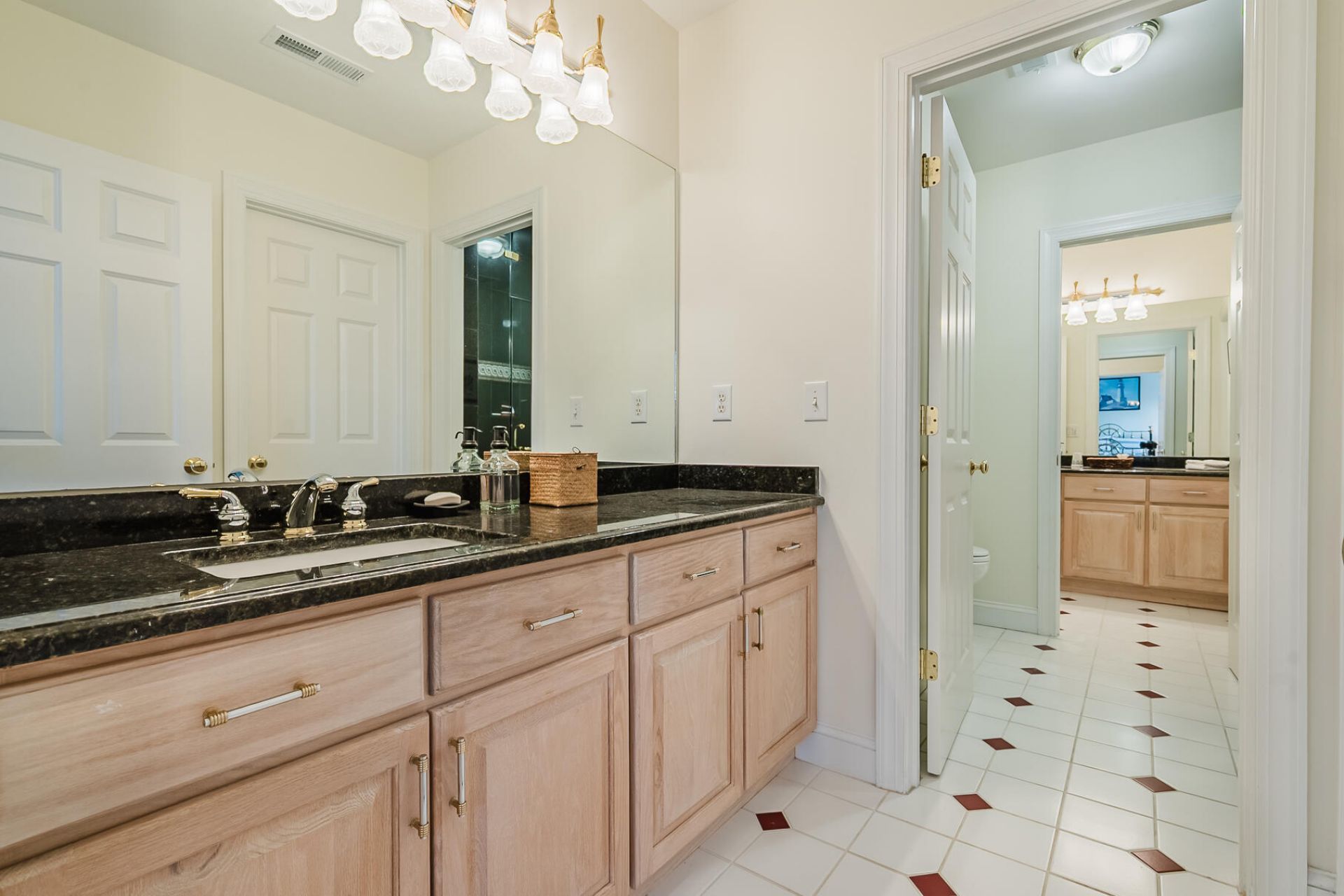 3158 Pignatelli Crescent Photo 40