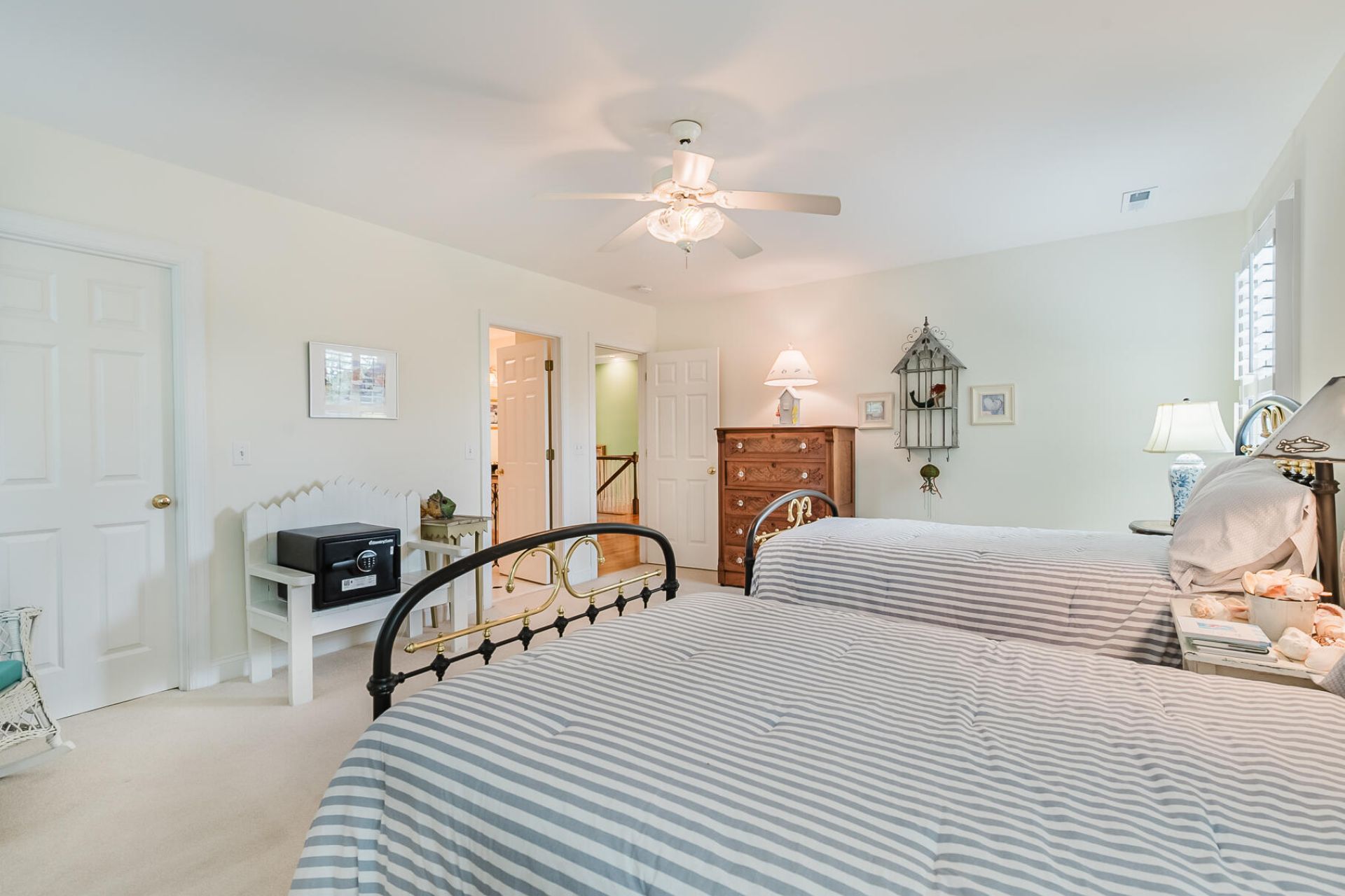 3158 Pignatelli Crescent Photo 47