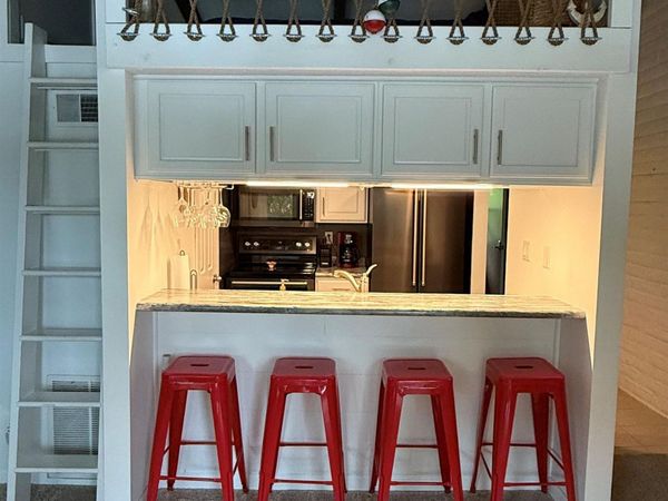 2700 N Shore Drive, Unit E18A, Clear Lake, IA 50428