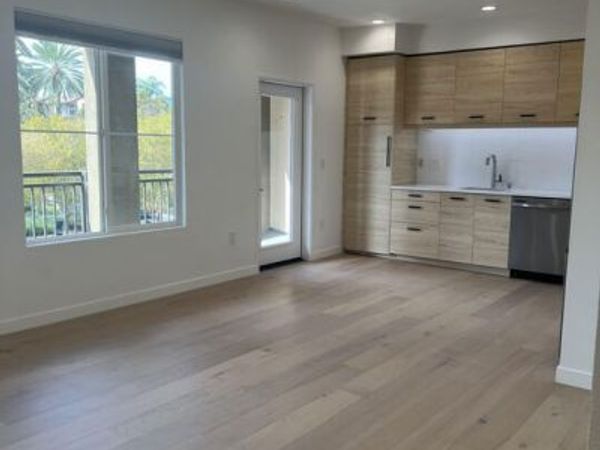 6020 Seabluff Drive, Unit 205, Playa Vista, CA 90094
