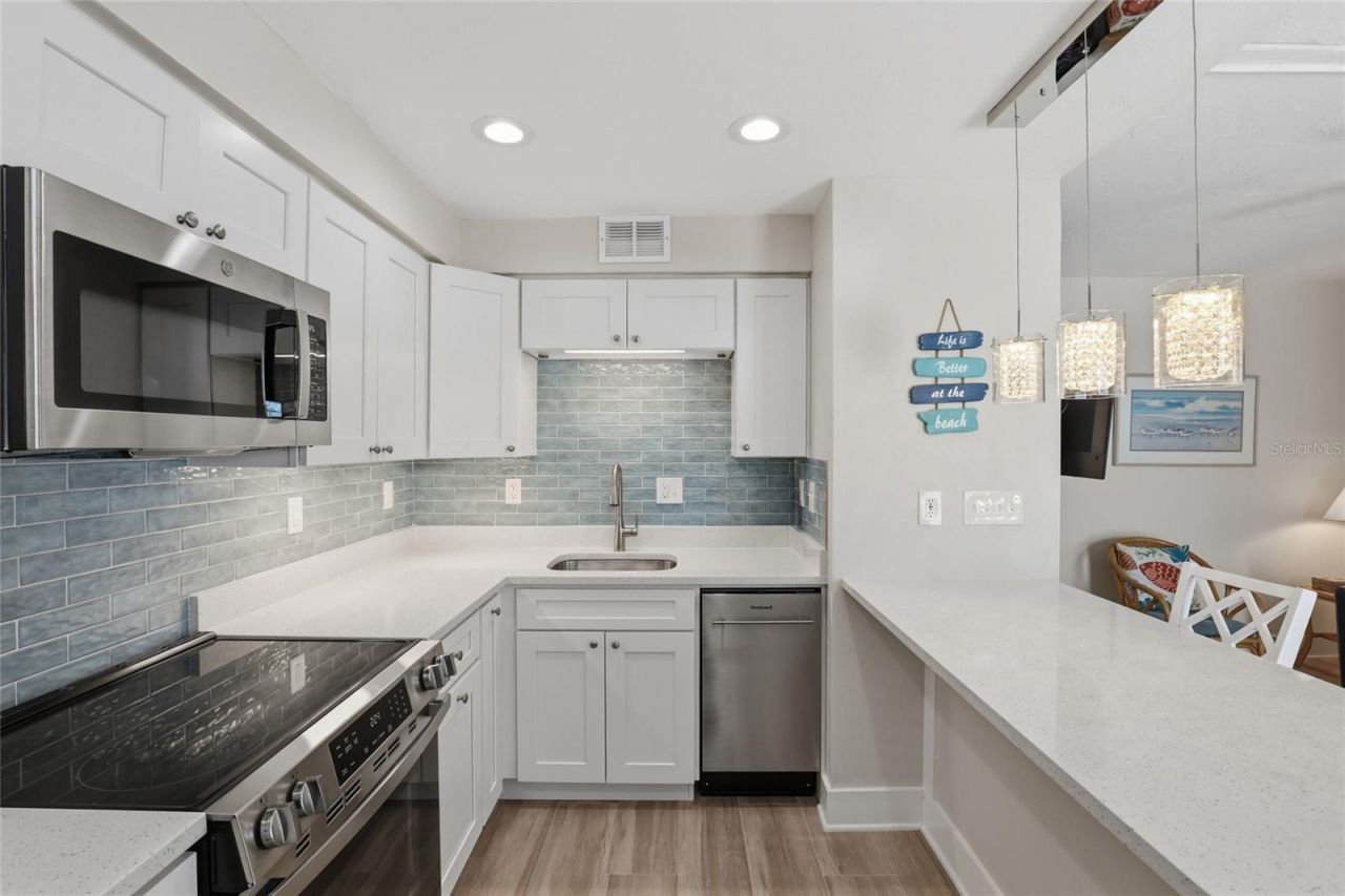 5950 Midnight Pass Road, Unit 101, Sarasota, FL 34242 Photo