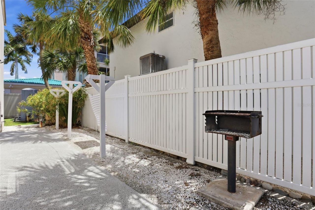 5950 Midnight Pass Road, Unit 101, Sarasota, FL 34242 Photo