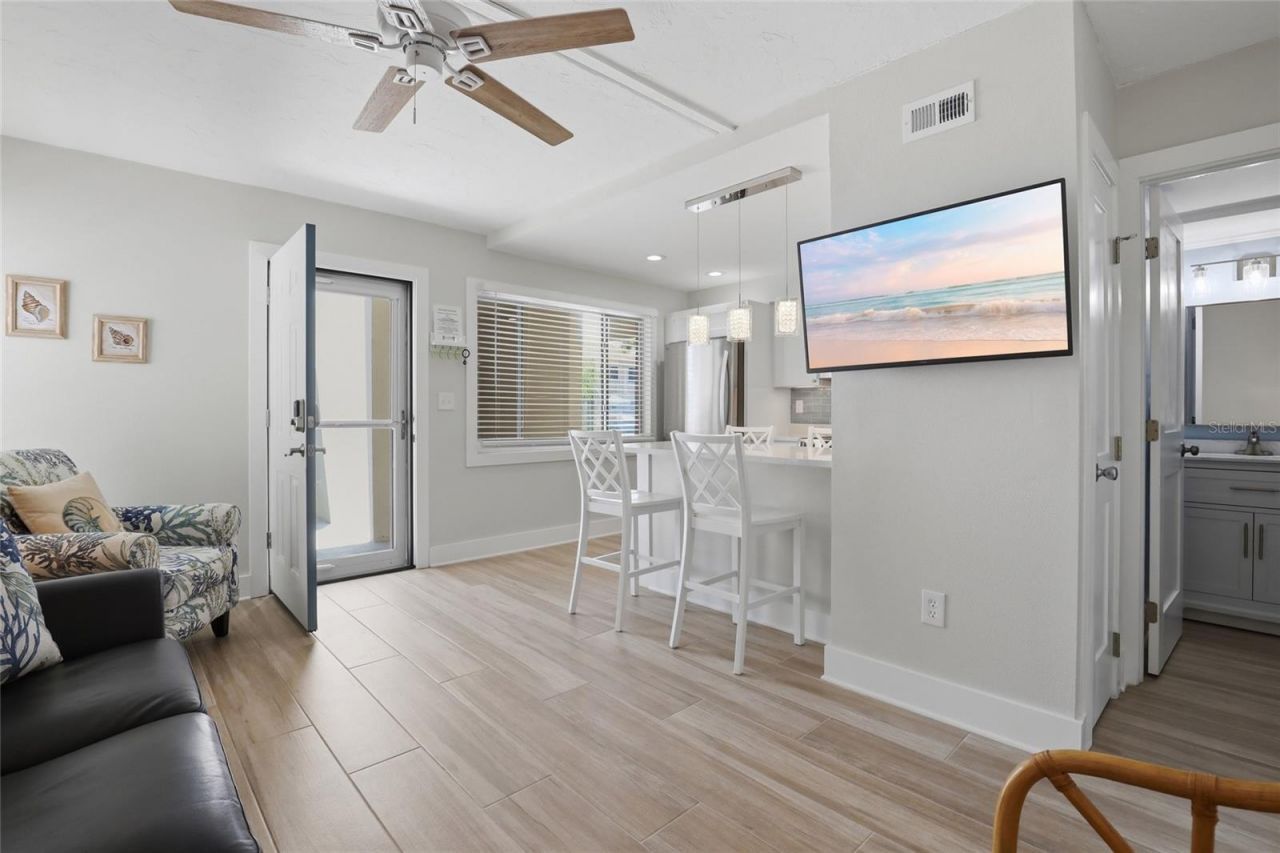 5950 Midnight Pass Road, Unit 101, Sarasota, FL 34242 Photo