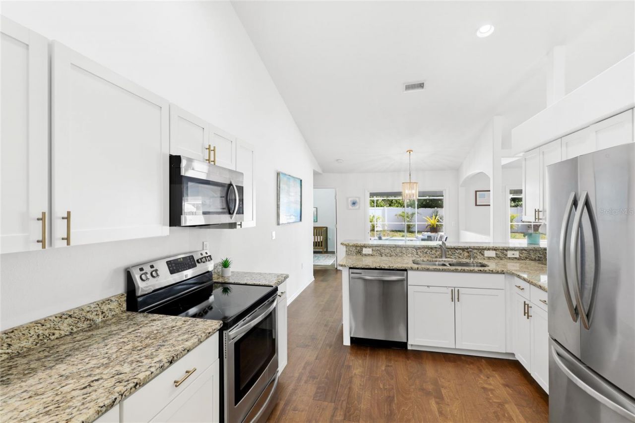 4817 Post Pointe Drive, Sarasota, FL 34233 Photo