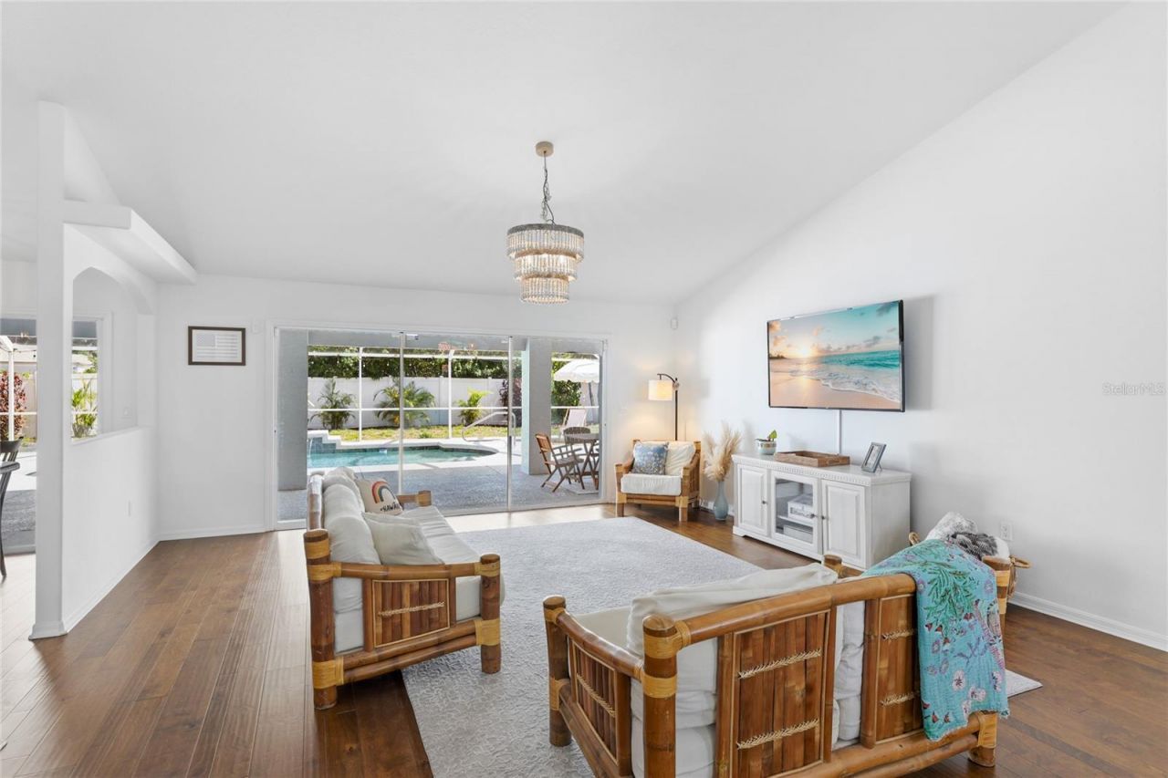 4817 Post Pointe Drive, Sarasota, FL 34233 Photo