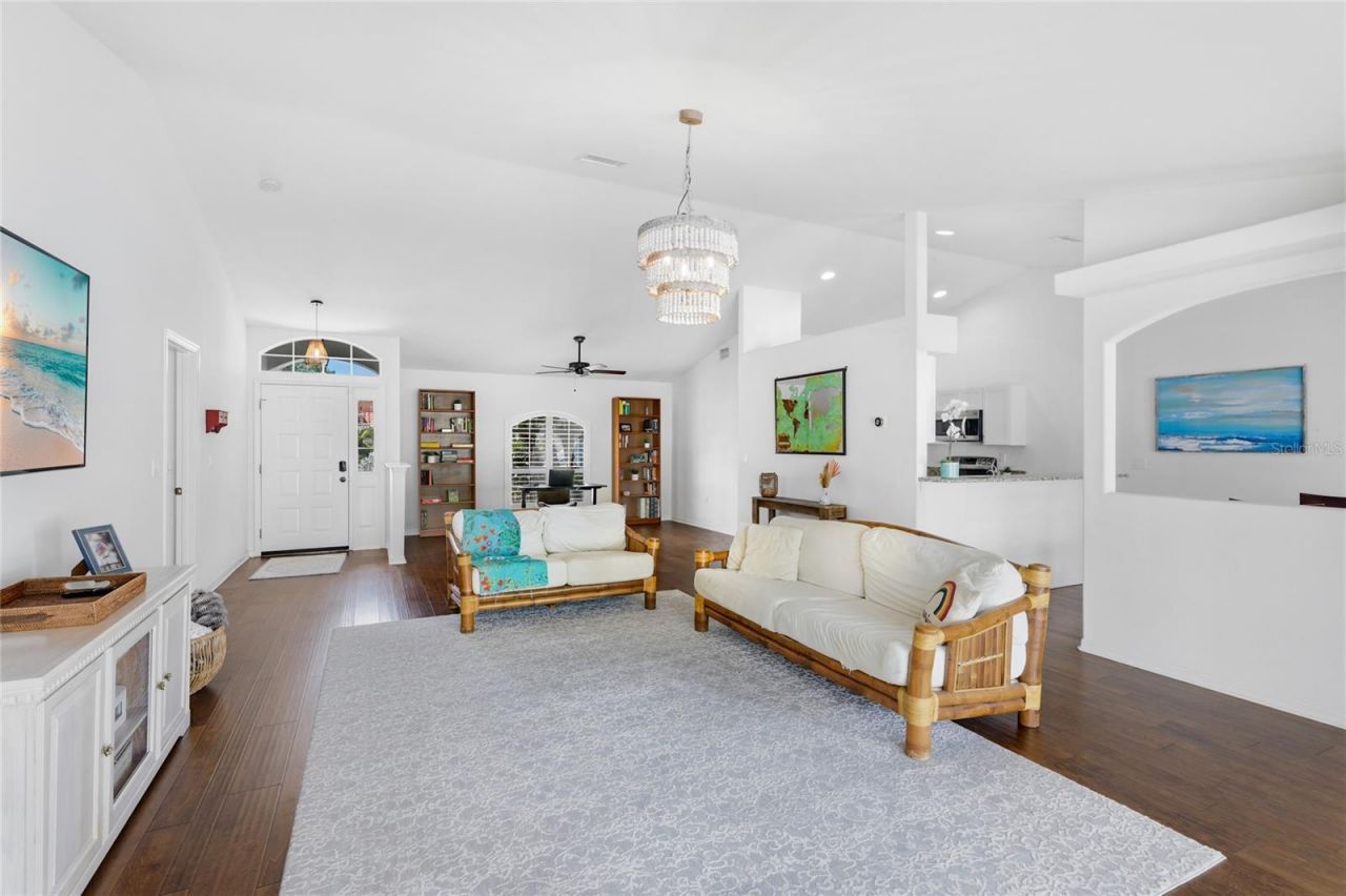 4817 Post Pointe Drive, Sarasota, FL 34233 Photo