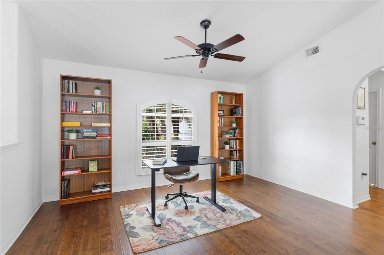 4817 Post Pointe Drive, Sarasota, FL 34233 Photo