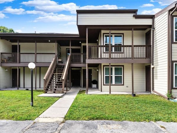 23202 SANDALWOOD DRIVE , Unit 202, WILDWOOD, FL 34785