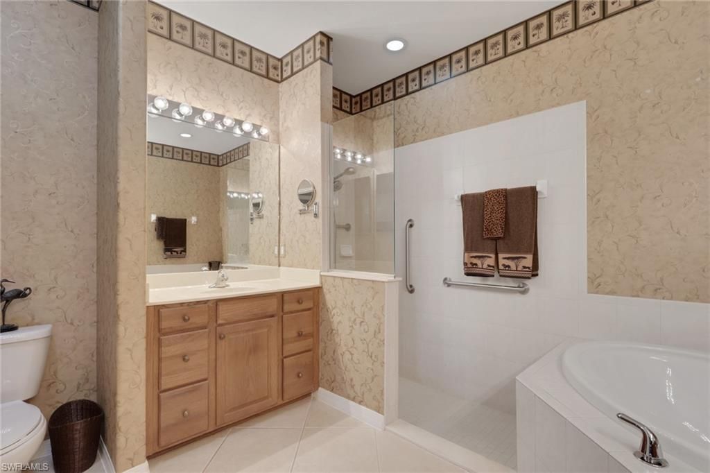 4660 Winged Foot Ct, Unit 102, Naples, FL 34112 Photo