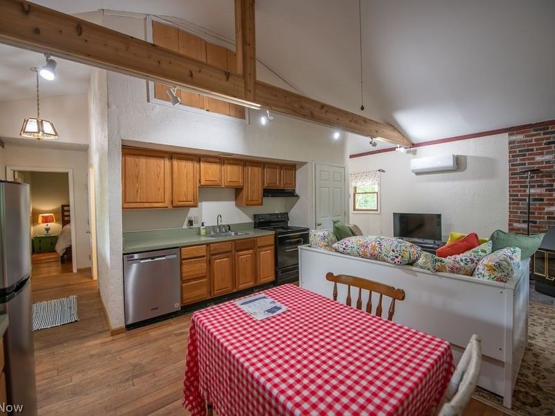 1246 Alton Drive SW, Sherrodsville, OH 44675 Photo 15