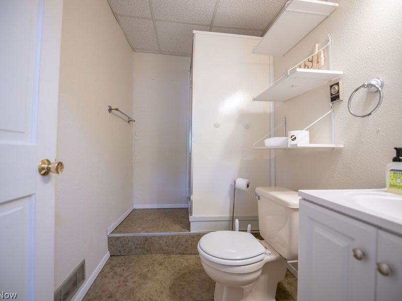 1246 Alton Drive SW, Sherrodsville, OH 44675 Photo 21