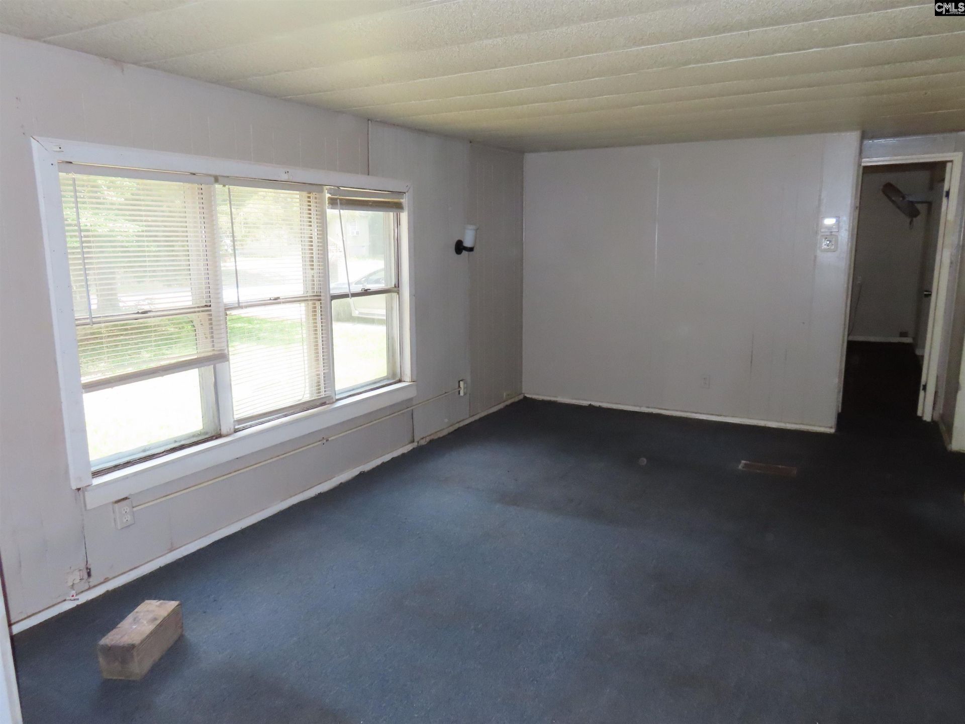 1521 Cody Street  Photo 5