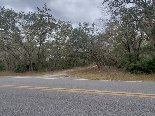 127 GLENDALE Avenue, Interlachen, FL 32148