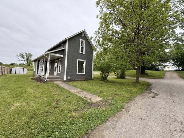5 S Monroe Street , Mount Vernon, OH 43050