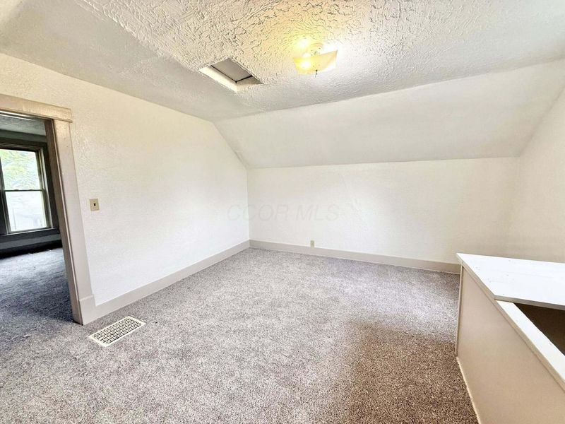 5 S Monroe Street , Mount Vernon, OH 43050 Photo 12