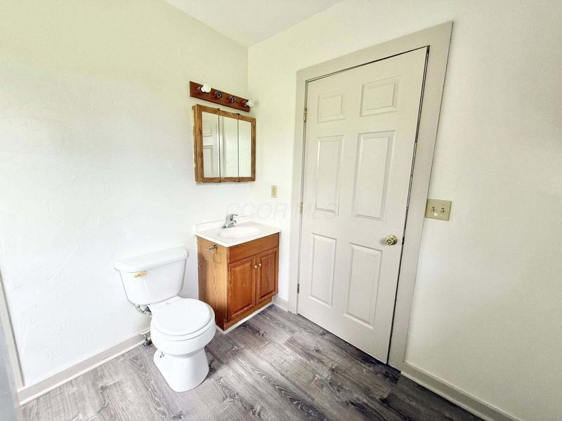 5 S Monroe Street , Mount Vernon, OH 43050 Photo 6