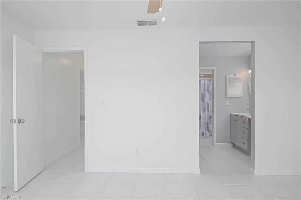 9833 Maplecrest Cir , Lehigh Acres, FL 33936 Photo