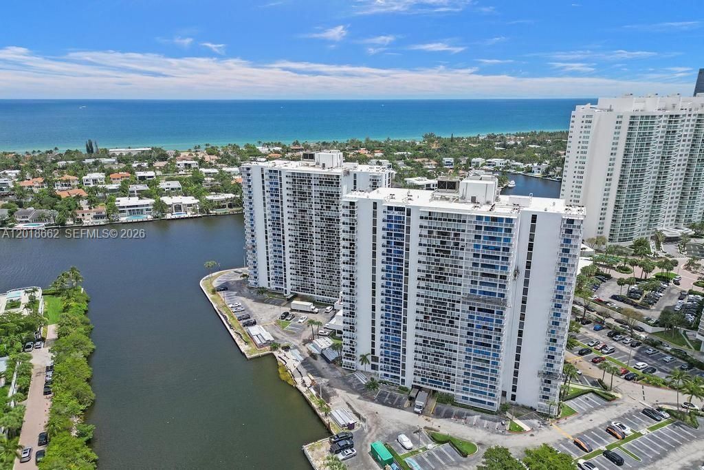 20505 E Country Club Dr, Unit 1431, Aventura, FL 33180 Photo