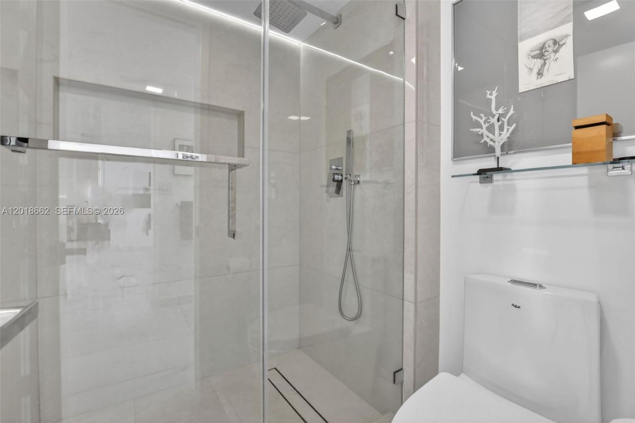 20505 E Country Club Dr, Unit 1431, Aventura, FL 33180 Photo