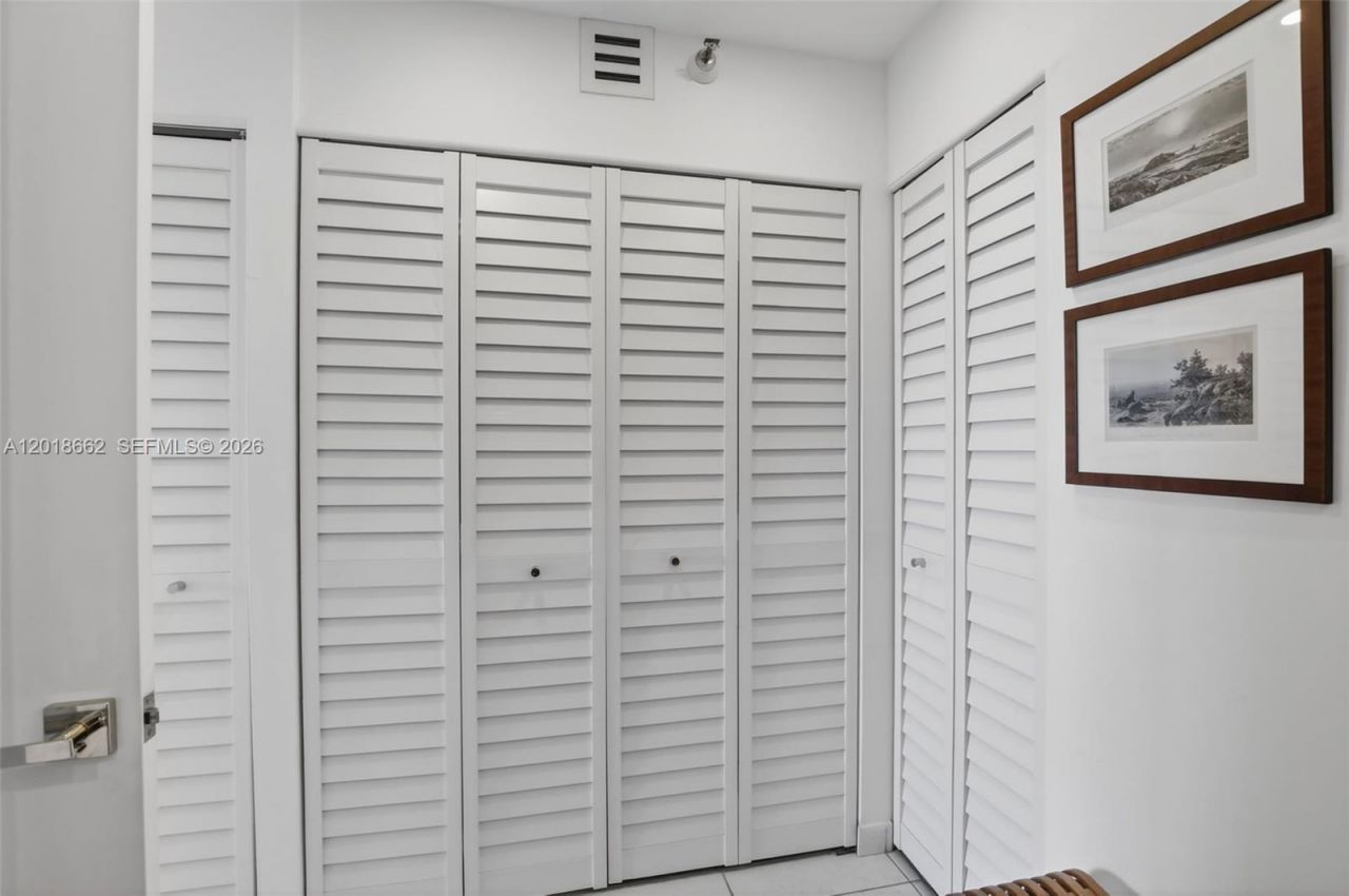 20505 E Country Club Dr, Unit 1431, Aventura, FL 33180 Photo