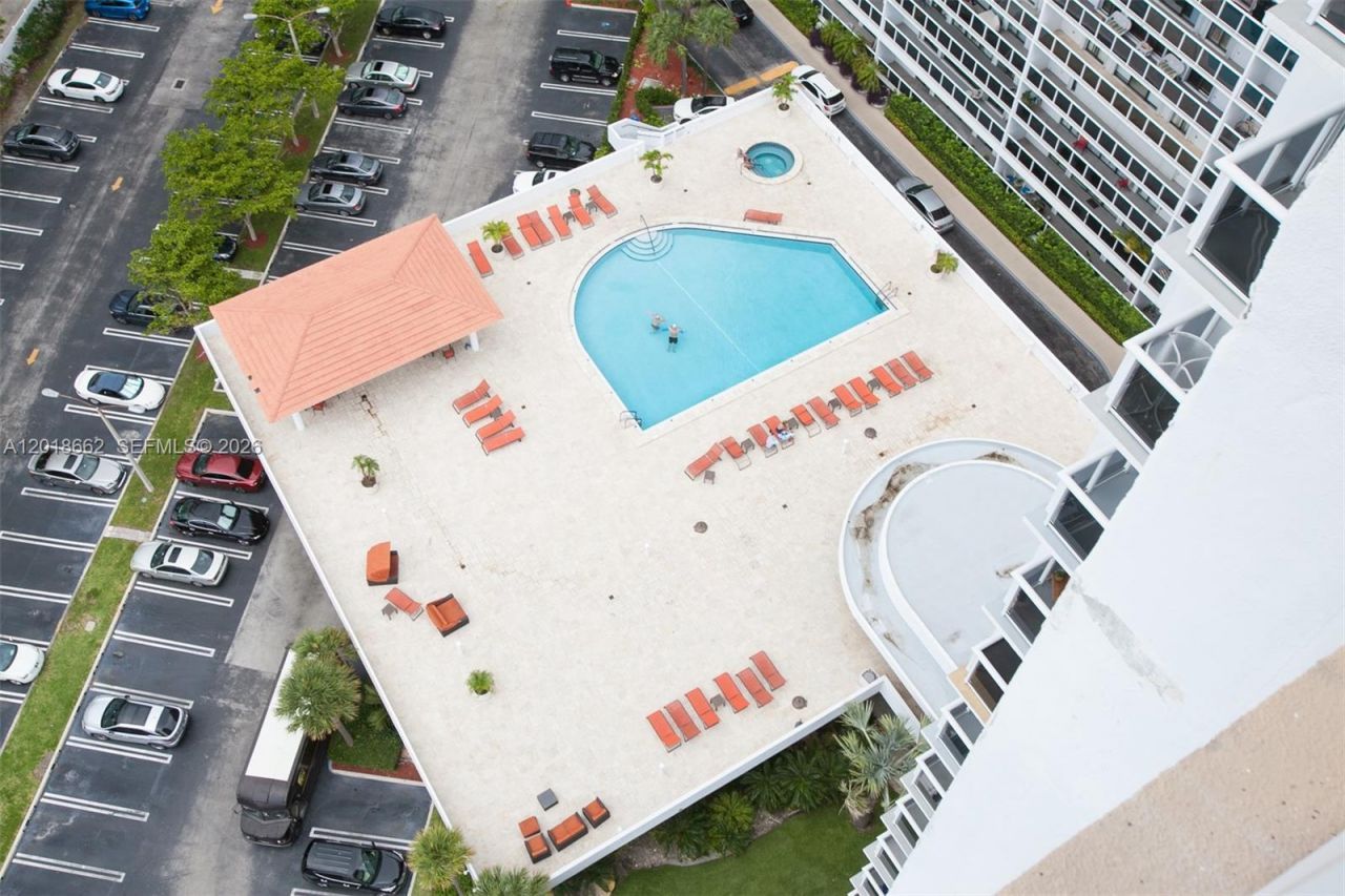20505 E Country Club Dr, Unit 1431, Aventura, FL 33180 Photo