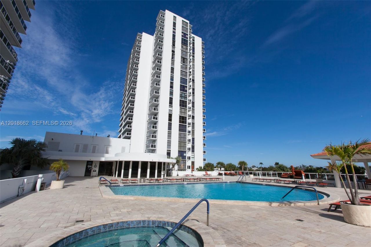 20505 E Country Club Dr, Unit 1431, Aventura, FL 33180 Photo