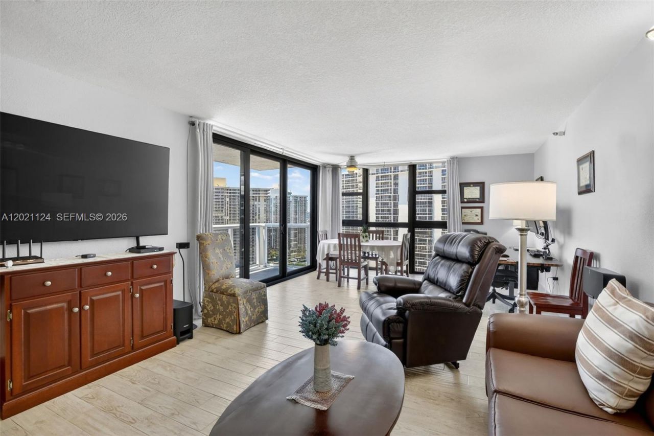 20515 E Country Club Dr, Unit 2248, Aventura, FL 33180 Photo