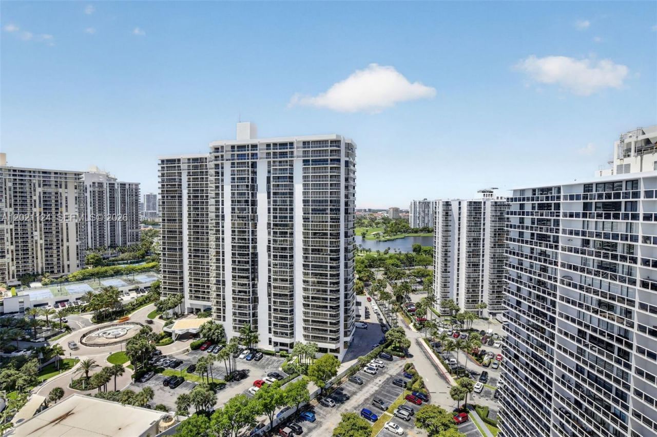 20515 E Country Club Dr, Unit 2248, Aventura, FL 33180 Photo
