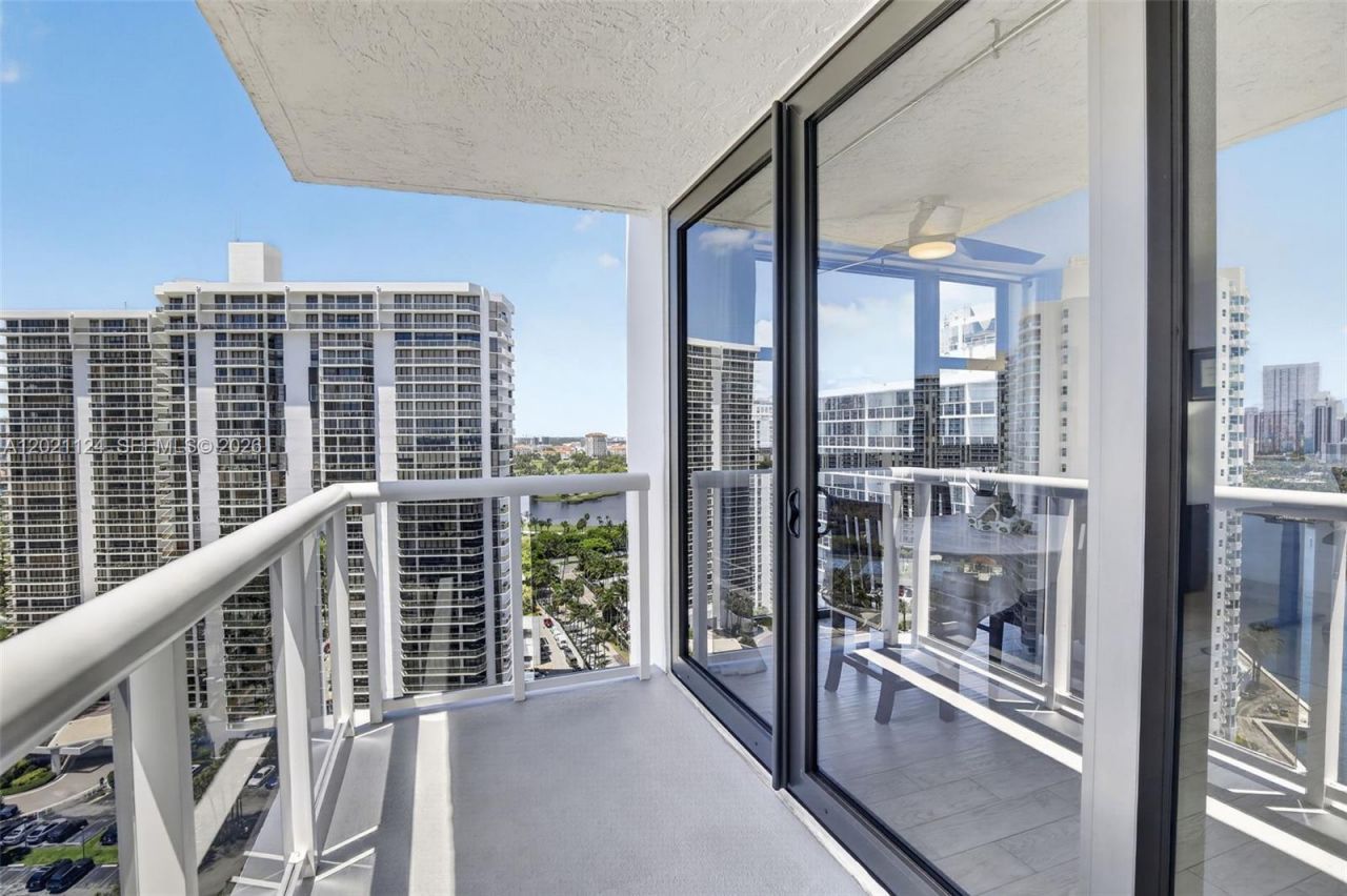 20515 E Country Club Dr, Unit 2248, Aventura, FL 33180 Photo