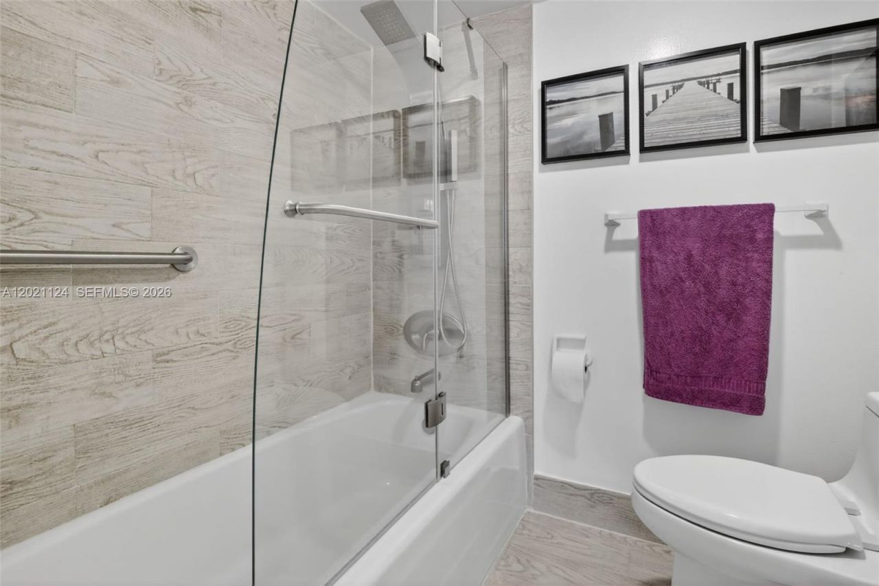 20515 E Country Club Dr, Unit 2248, Aventura, FL 33180 Photo