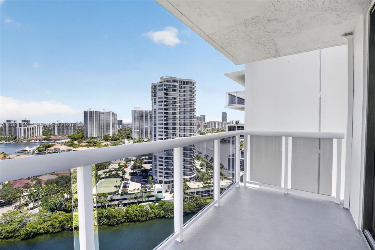 20515 E Country Club Dr, Unit 2248, Aventura, FL 33180 Photo