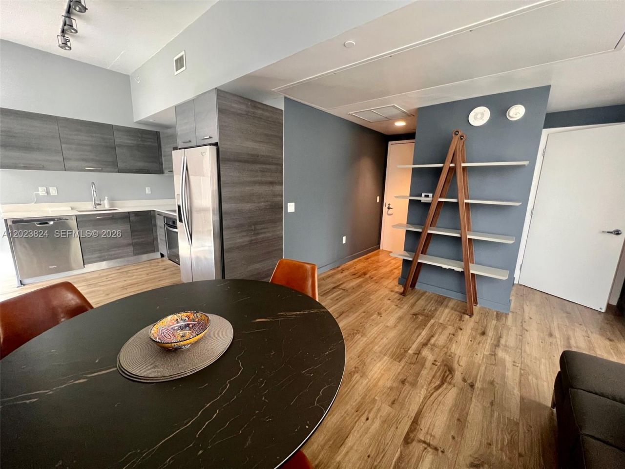 151 SE 1st St , Unit 810, Miami, FL 33131 Photo