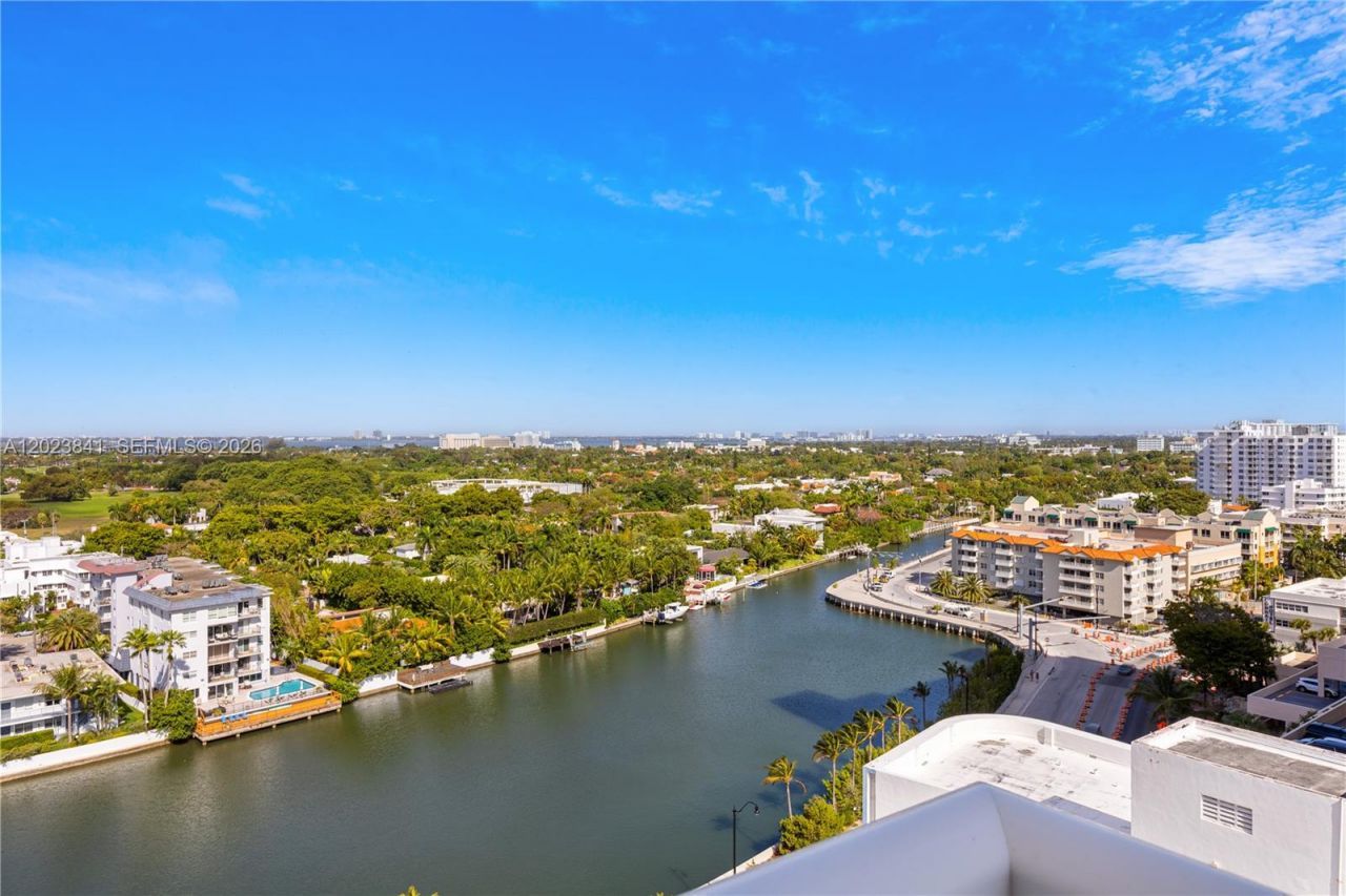 2457 Collins Ave , Unit 1602, Miami Beach, FL 33140 Photo