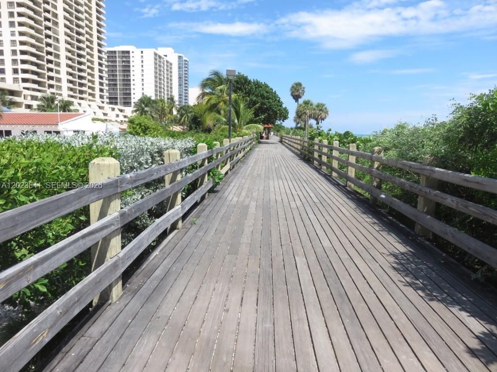 2457 Collins Ave , Unit 1602, Miami Beach, FL 33140 Photo