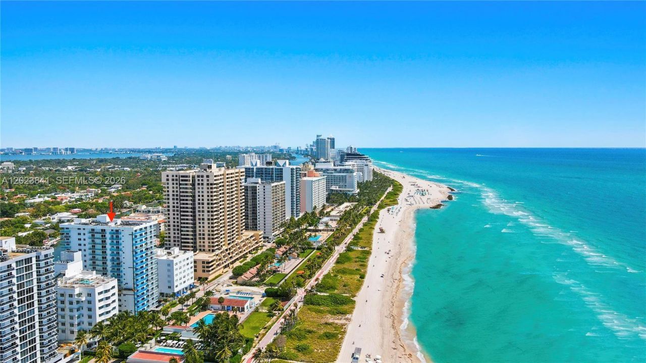 2457 Collins Ave , Unit 1602, Miami Beach, FL 33140 Photo