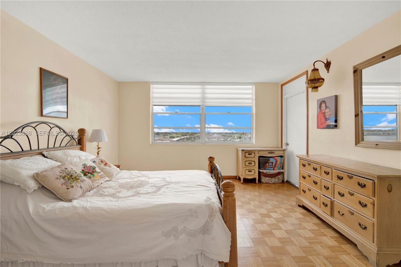 1401 NE Miami Gardens Dr, Unit 889, Miami, FL 33179 Photo