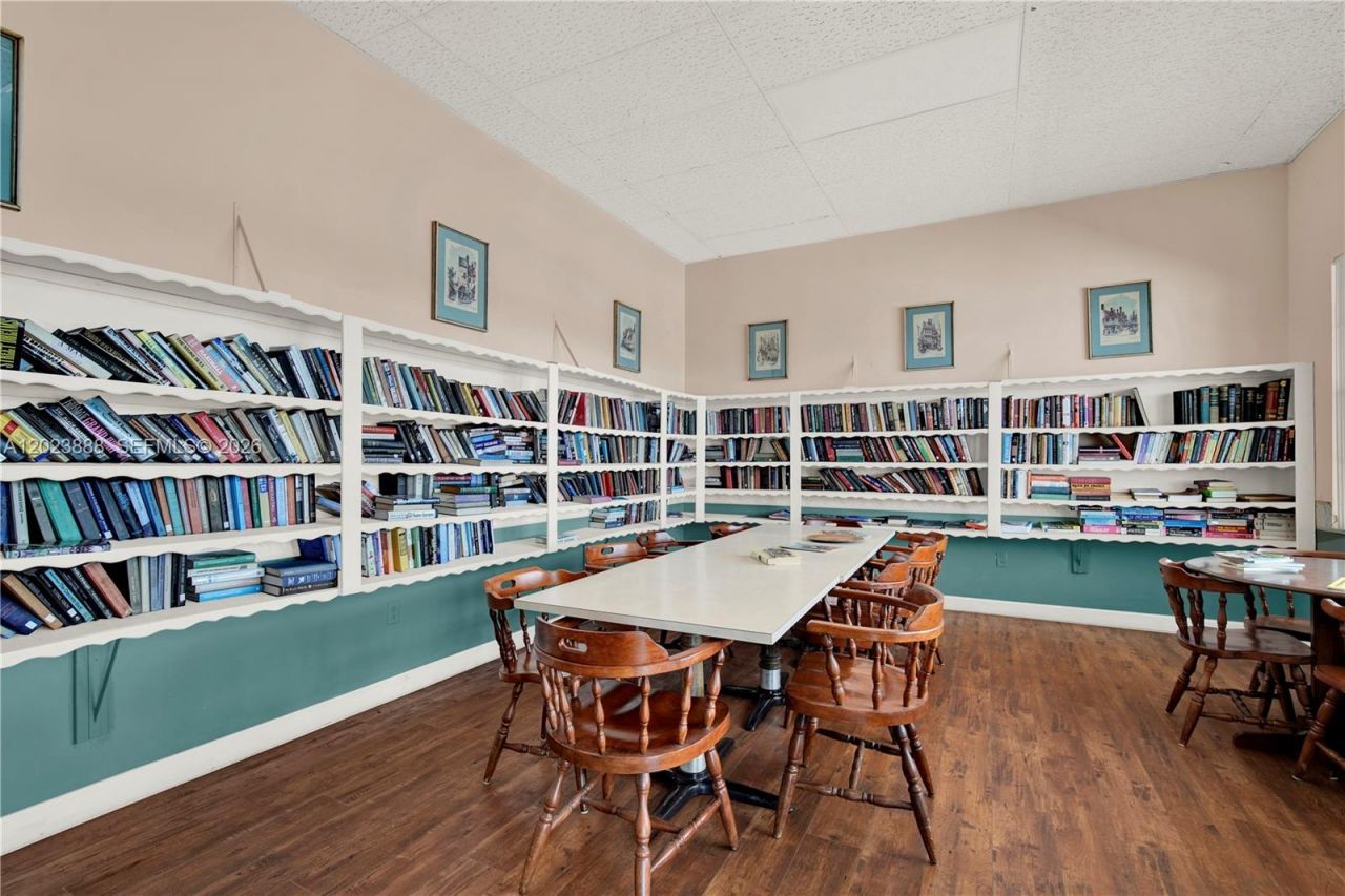 1401 NE Miami Gardens Dr, Unit 889, Miami, FL 33179 Photo