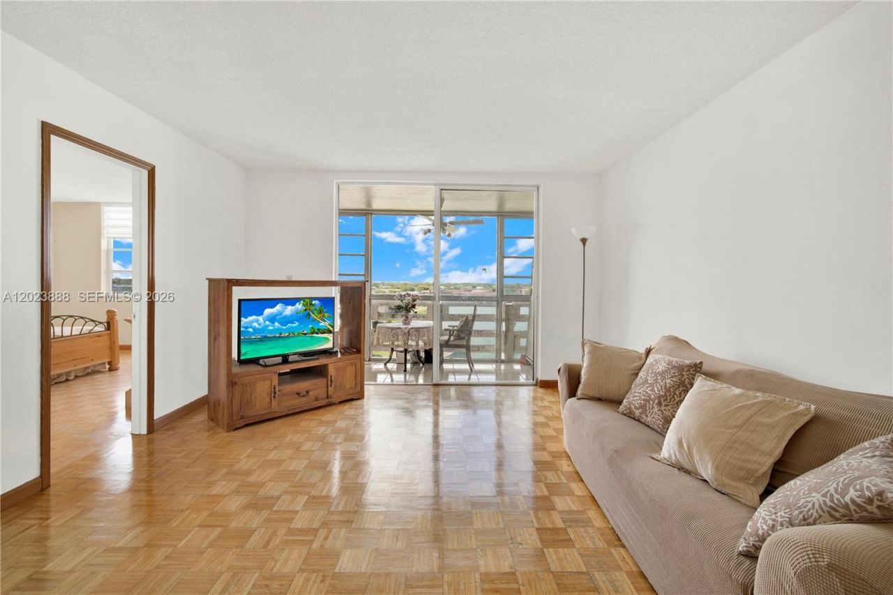 1401 NE Miami Gardens Dr, Unit 889, Miami, FL 33179 Photo