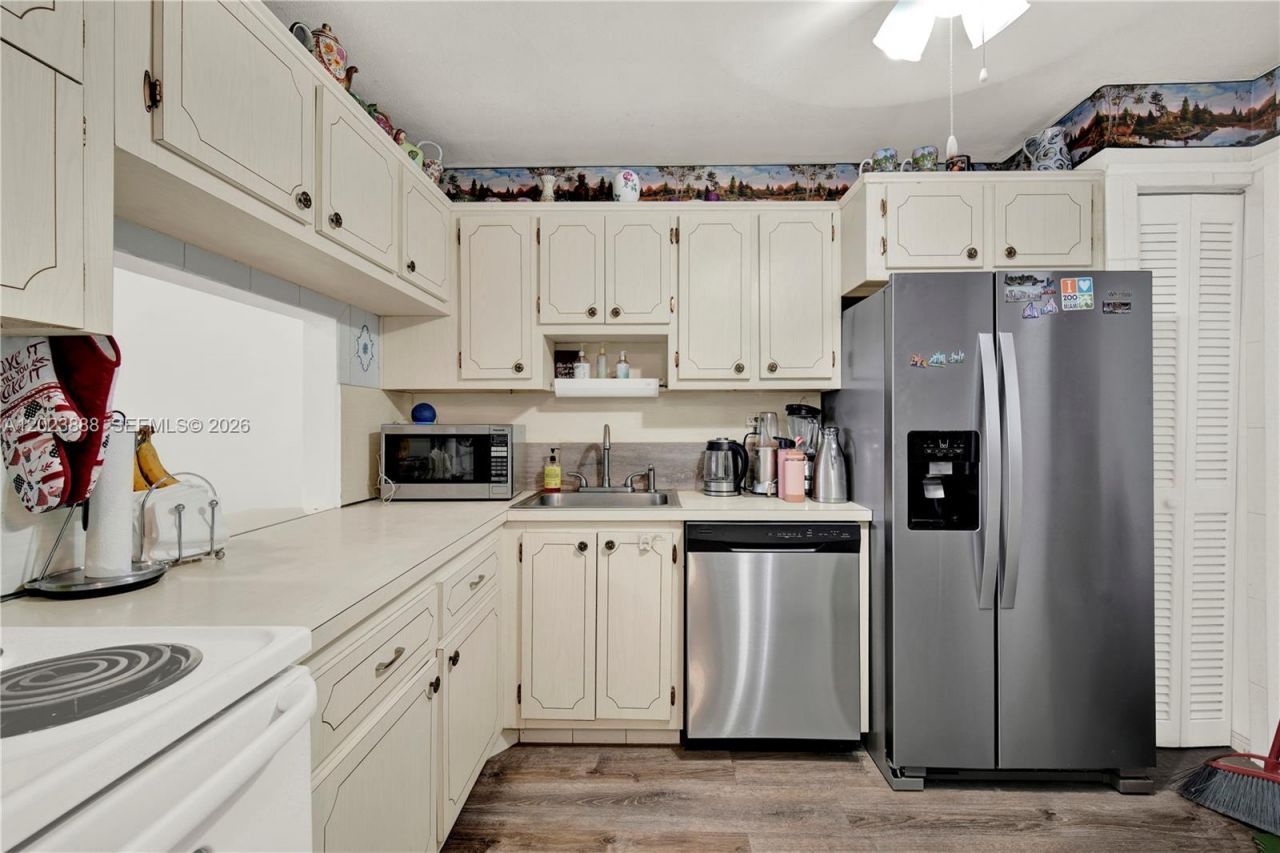 1401 NE Miami Gardens Dr, Unit 889, Miami, FL 33179 Photo