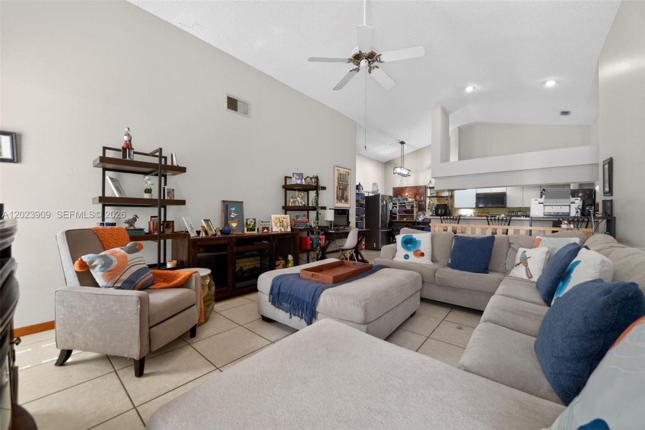 10300 Yorkmere Ct , Orlando, FL 32817 Photo