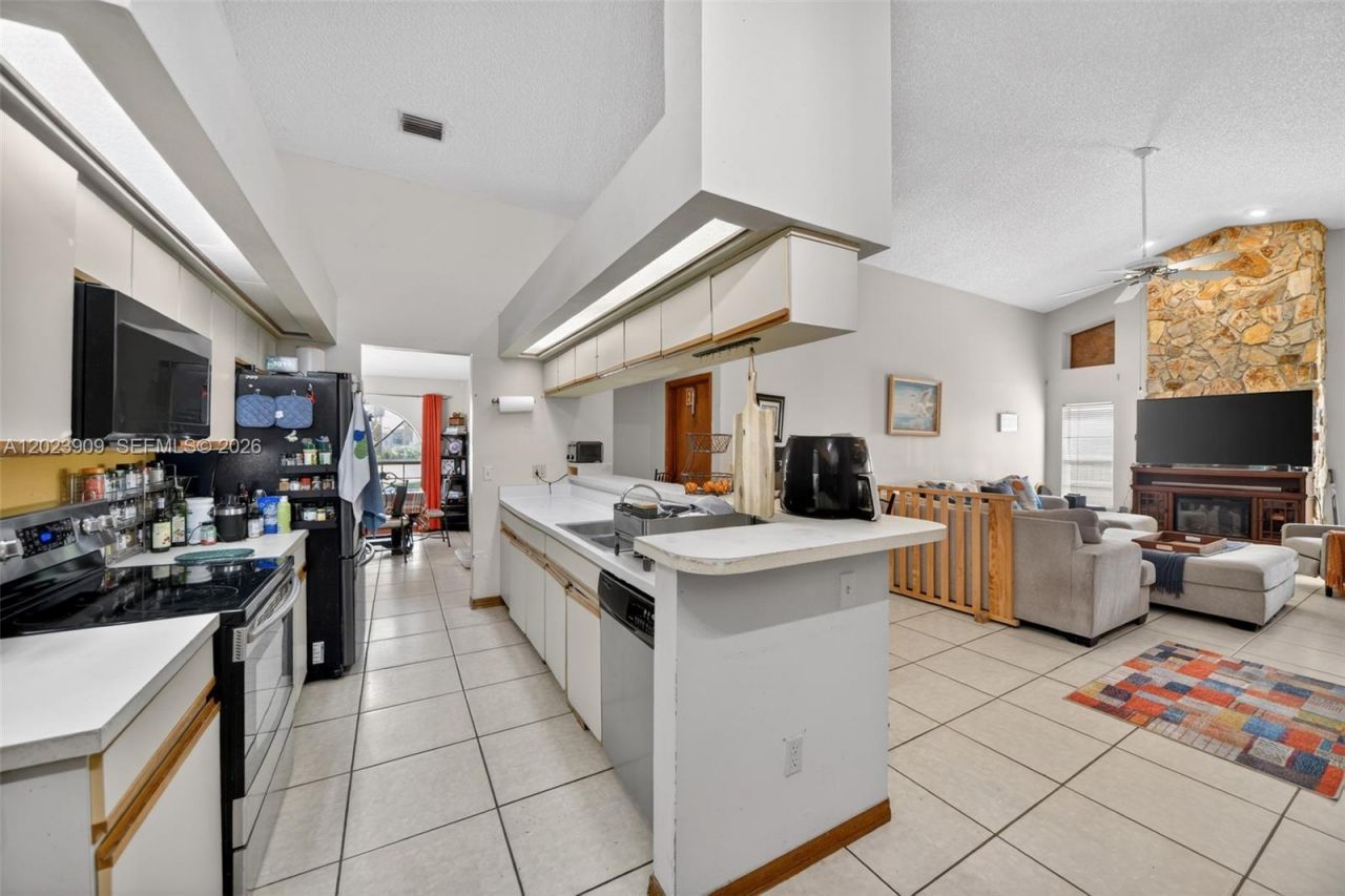 10300 Yorkmere Ct , Orlando, FL 32817 Photo