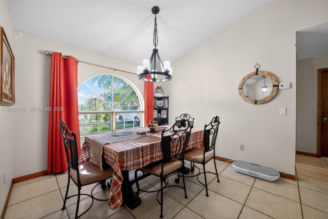 10300 Yorkmere Ct , Orlando, FL 32817 Photo